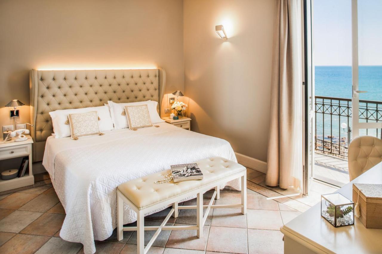 אלסיו Hotel Savoia מראה חיצוני תמונה