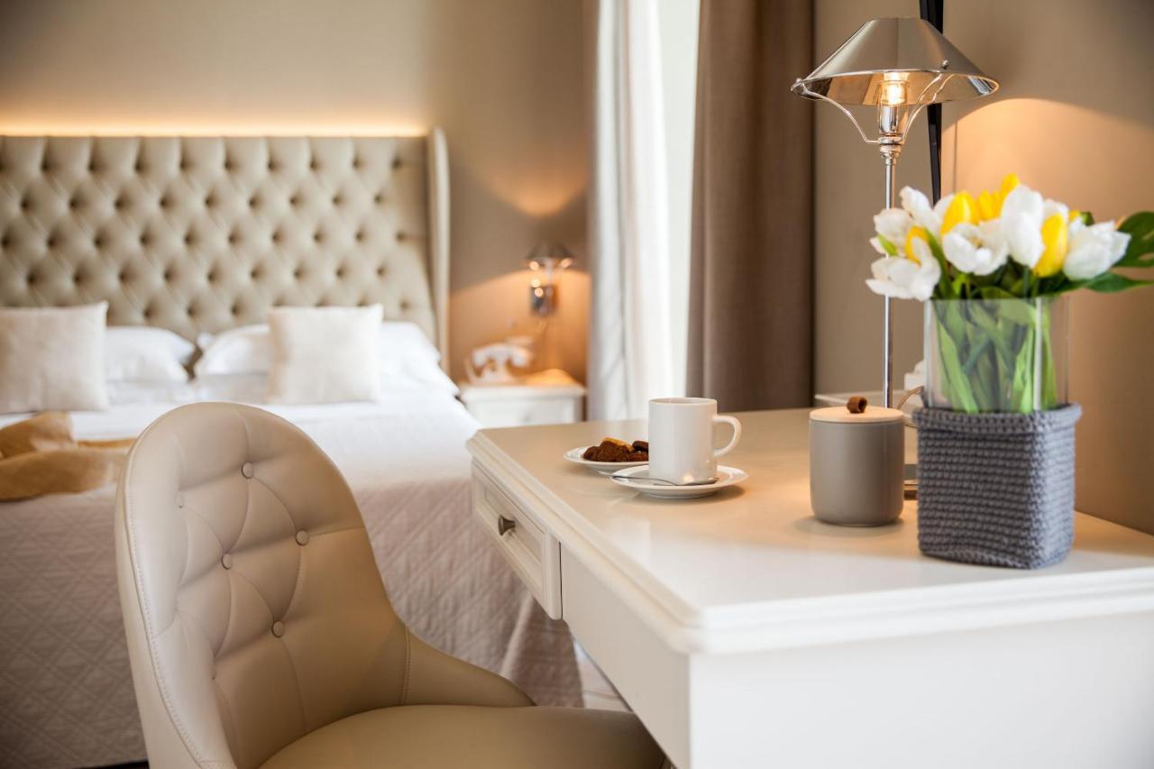 אלסיו Hotel Savoia מראה חיצוני תמונה