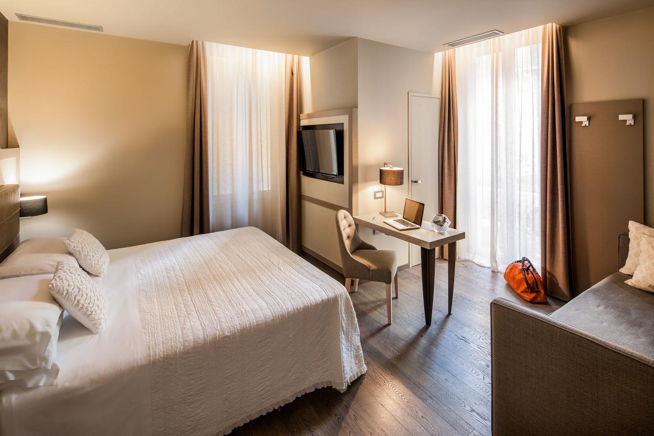 אלסיו Hotel Savoia מראה חיצוני תמונה